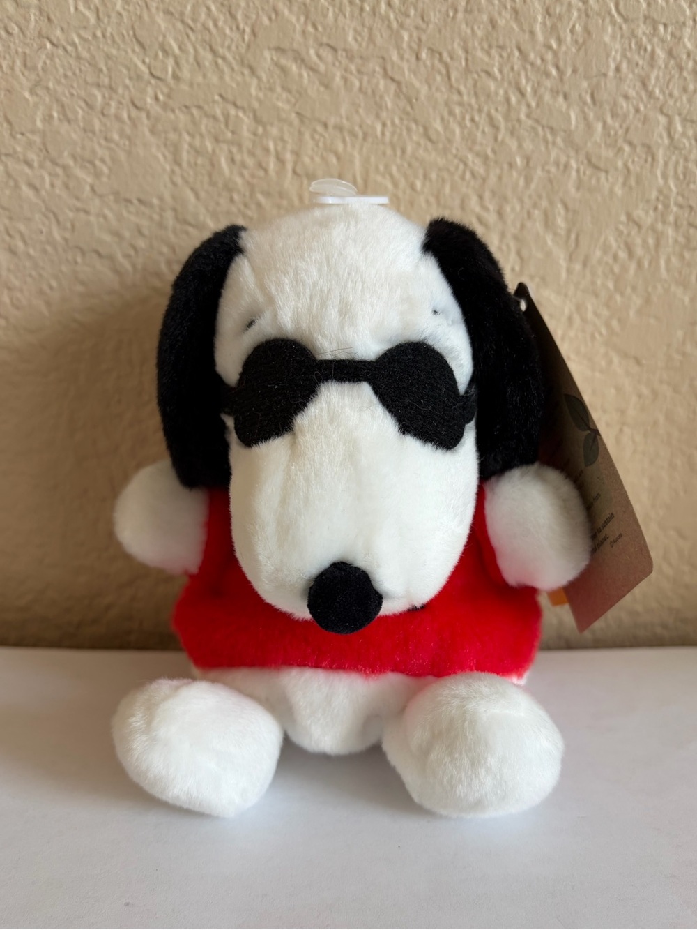 ❤️Peanuts “Joe Cool” Palm Pal Plush